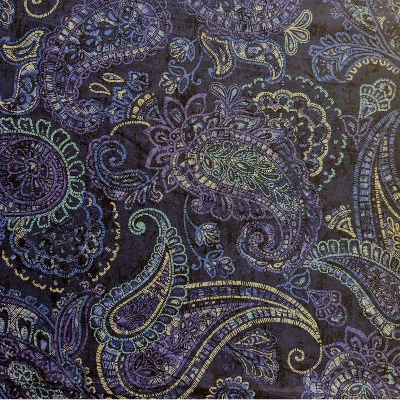 Royal Large Embroidery Paisley, Henry Glass, 3306W - 77